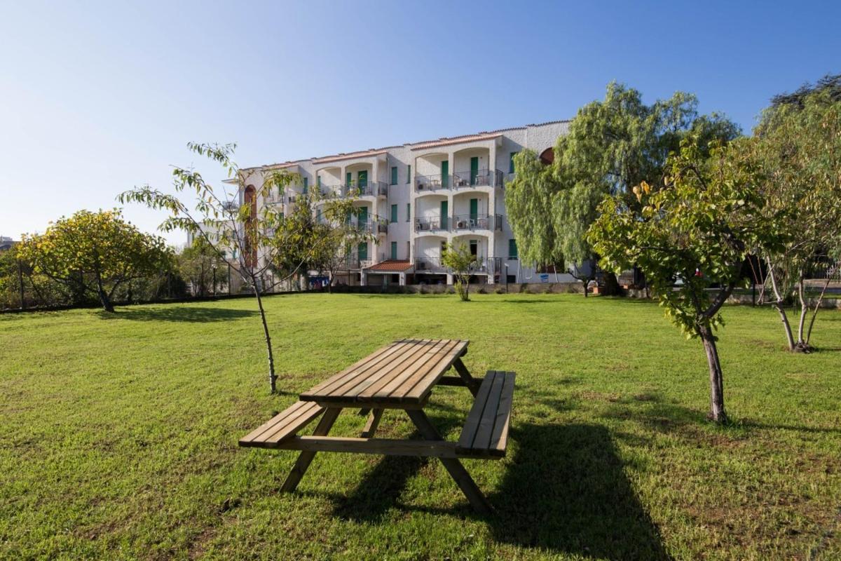 Residence Riviera Mare Пьетра-Лигуре Экстерьер фото