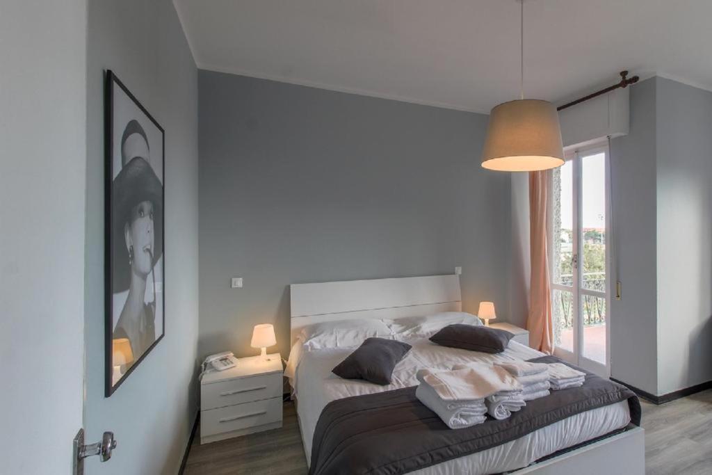Residence Riviera Mare Пьетра-Лигуре Экстерьер фото